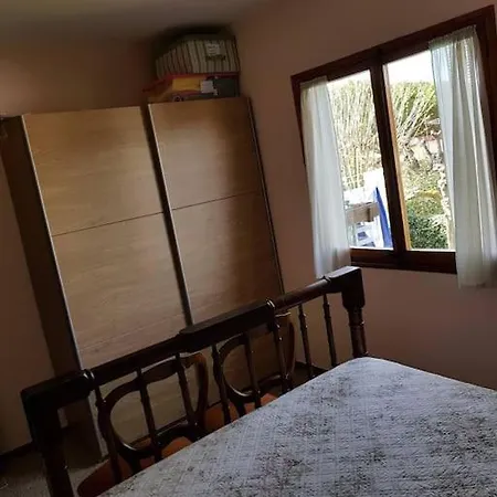 Apartment Rez-de-jardin 3 A S'agaro Dans Maison Individuelle